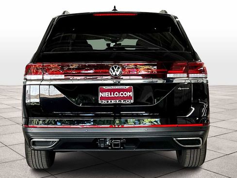 New 2026 Volkswagen Atlas SE image 6