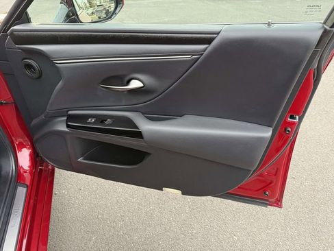 Used 2023 Lexus ES 350 Premium image 15