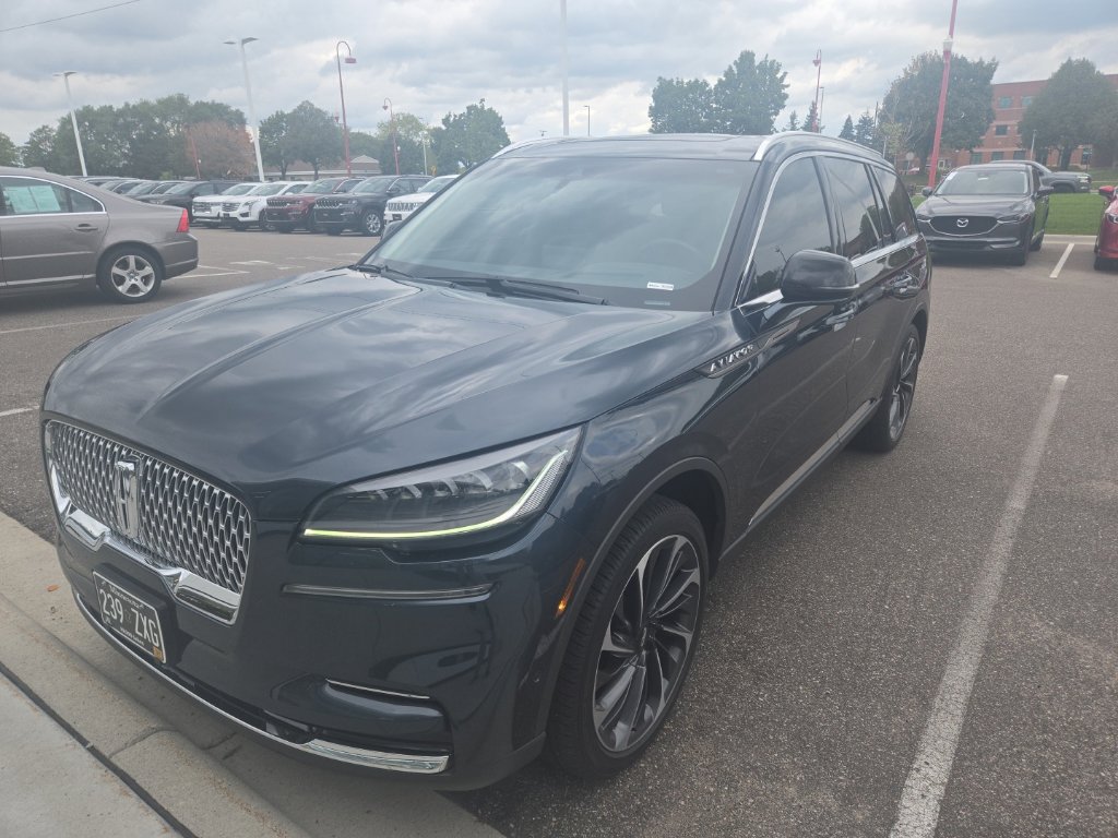 Used 2023 Lincoln Aviator Reserve w/ Equipment Group 201A AWD/4WD image 7