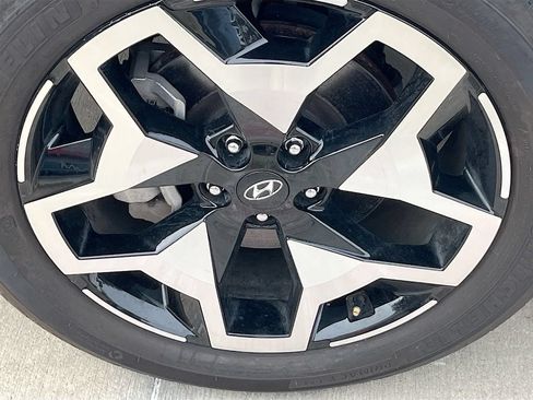 Used 2024 Hyundai Santa Cruz Limited AWD/4WD image 32