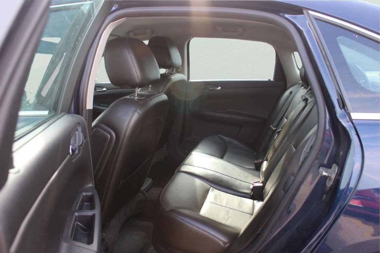 Used 2010 Chevrolet Impala LT w/ Luxury Edition Package FWD image 7