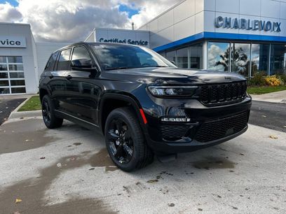 New 2025 Jeep Grand Cherokee Limited w/ Black Appearance Package