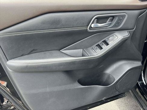 Used 2021 Nissan Rogue SL AWD/4WD image 18