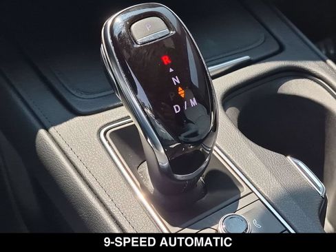 Used 2024 Cadillac XT4 Sport AWD/4WD image 7