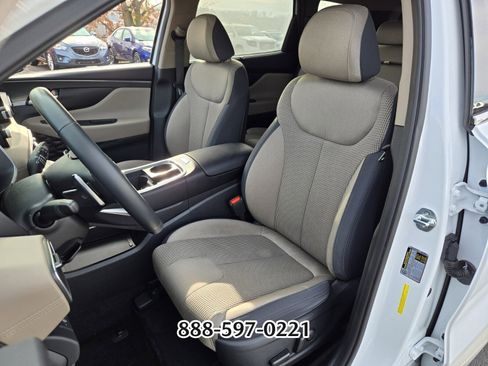 Used 2021 Hyundai Santa Fe SEL w/ Convenience Package image 9
