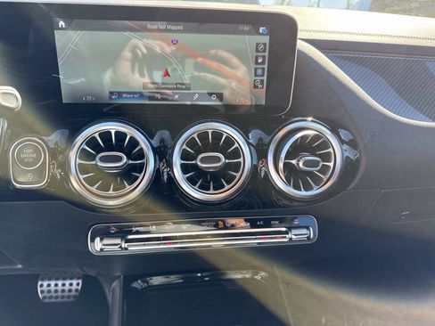 Used 2021 Mercedes-Benz GLA 35 AMG 4MATIC image 28