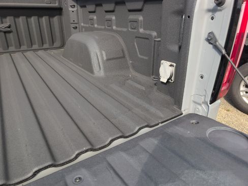 Used 2024 GMC Sierra 1500 AT4X AWD/4WD image 11