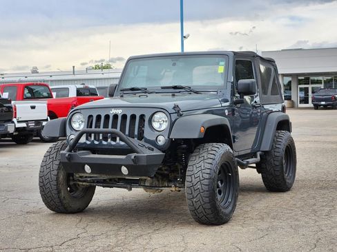 Used 2016 Jeep Wrangler Sport w/ Quick Order Package 24S AWD/4WD image 4
