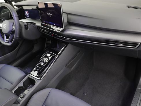 New 2026 Volkswagen Golf image 23