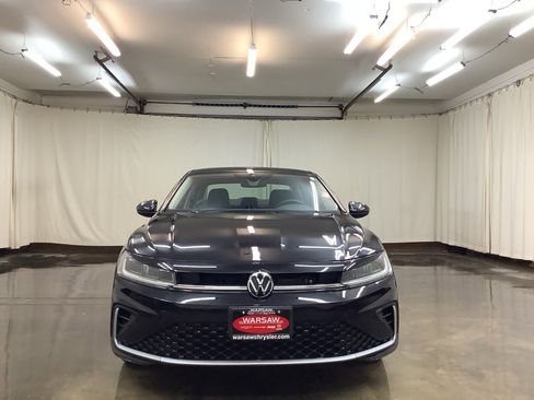 Used 2025 Volkswagen Jetta SE image 11