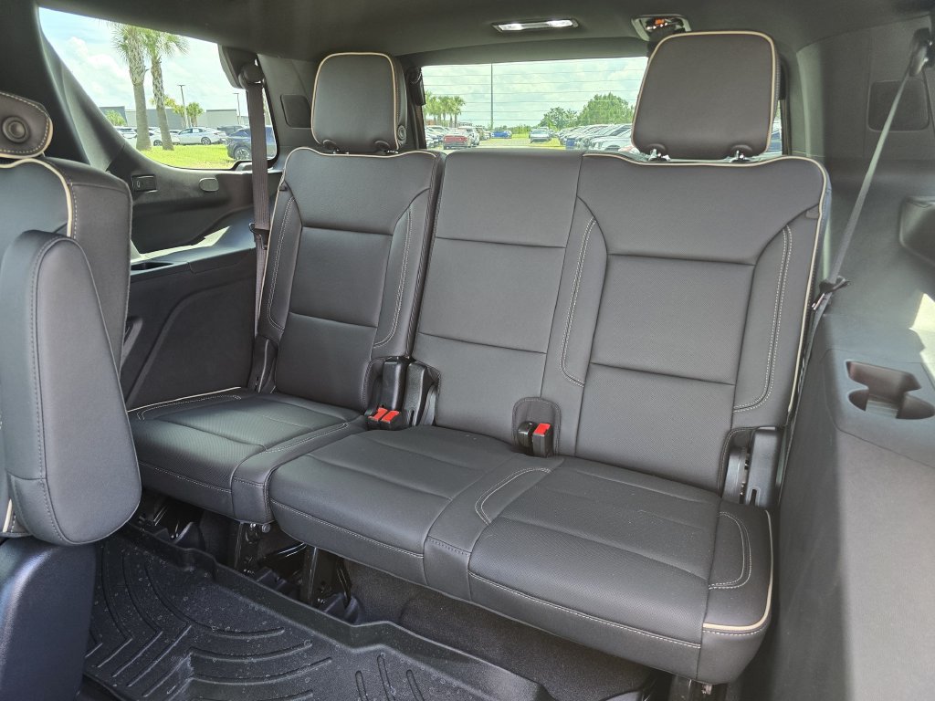 Certified 2025 Chevrolet Tahoe Premier AWD/4WD image 16