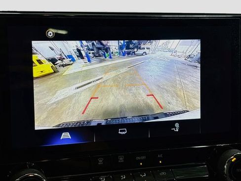 Certified 2023 Chevrolet Colorado W/T RWD image 13