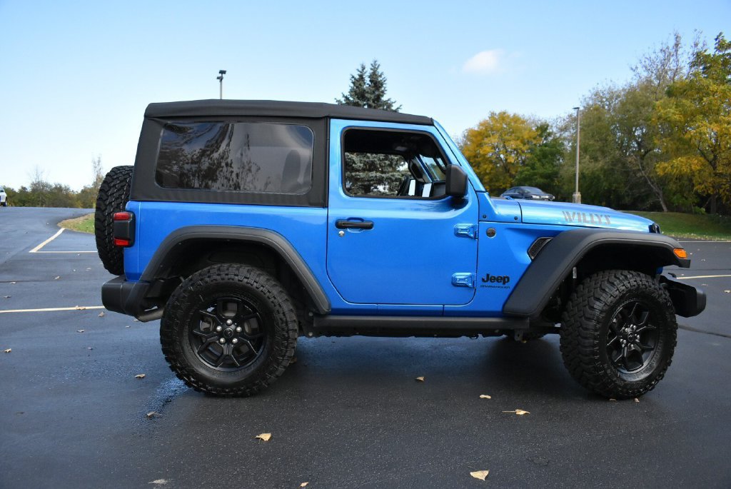 Used 2025 Jeep Wrangler Sport AWD/4WD image 6