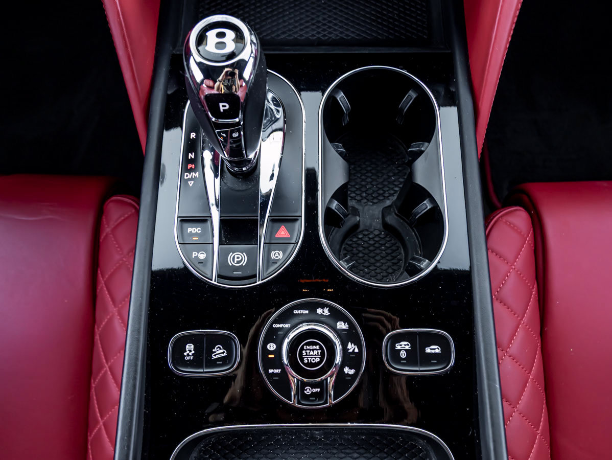 Used 2020 Bentley Bentayga Speed AWD/4WD image 27
