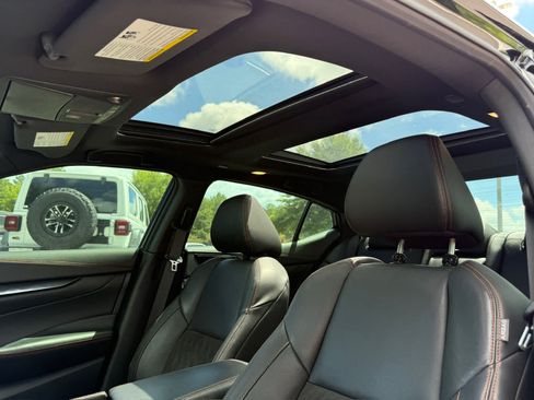 Used 2023 Nissan Maxima SR w/ Sport Mat Group FWD image 18