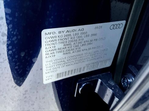 Used 2025 Audi Q5 Premium w/ Convenience Package AWD/4WD image 16