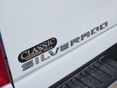 New 2025 Chevrolet Silverado 2500 W/T w/ WT/CX Safety Package image 9