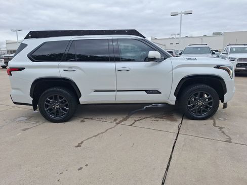 Used 2023 Toyota Sequoia Platinum AWD/4WD image 7