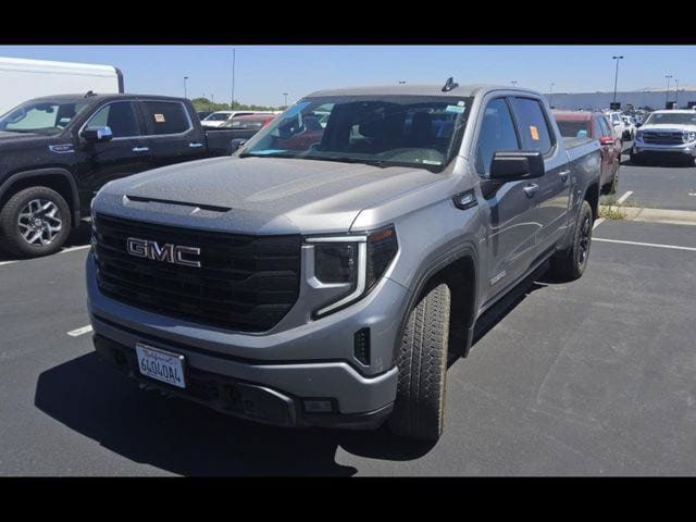 Used 2024 GMC Sierra 1500 Elevation w/ X31 Off-Road Package AWD/4WD image 3