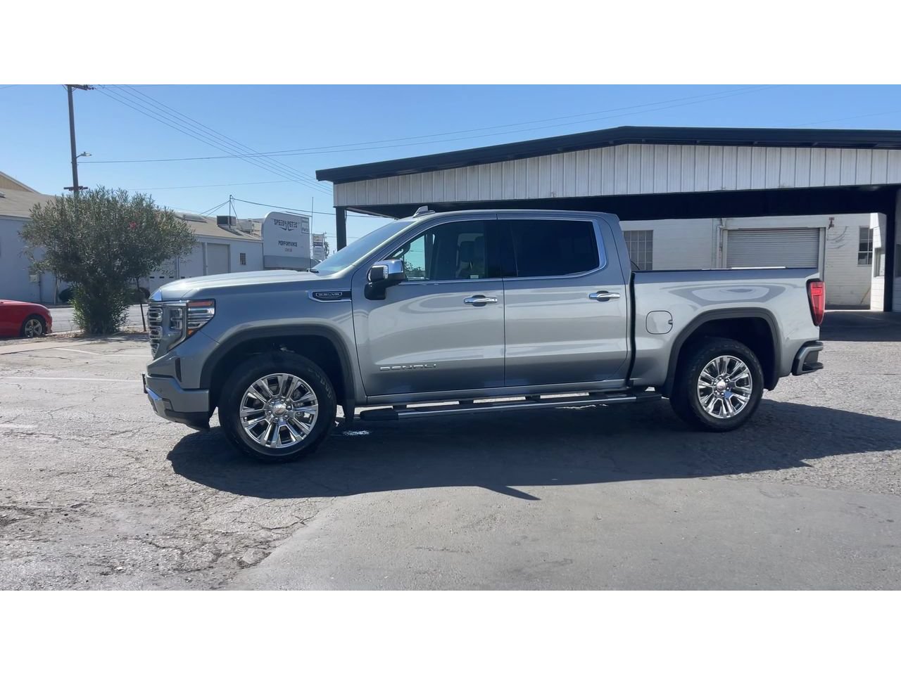 Used 2025 GMC Sierra 1500 Denali w/ Technology Package AWD/4WD image 7