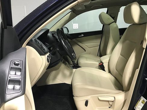Used 2015 Volkswagen Tiguan SE FWD image 11