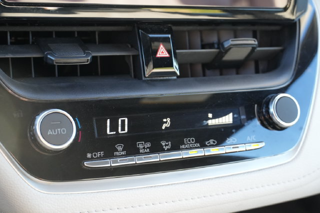 Used 2024 Toyota Corolla SE FWD image 34