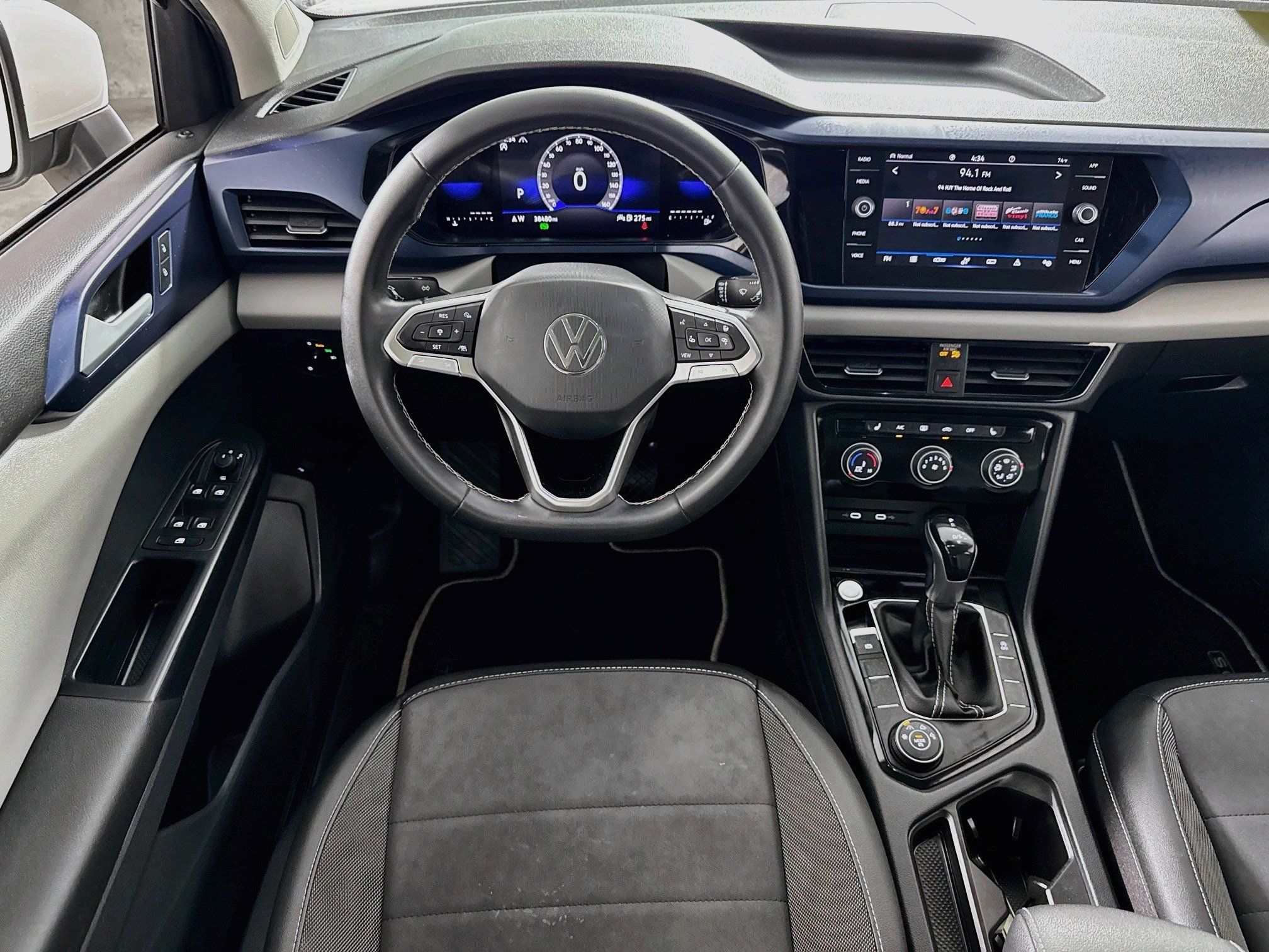 Used 2023 Volkswagen Taos SE w/ Panoramic Sunroof Package AWD/4WD image 24