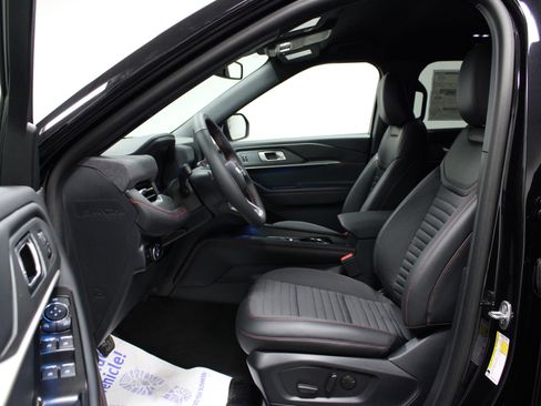 New 2026 Ford Explorer ST-Line w/ ST-Line Street Pack image 12