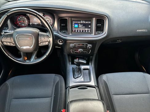 Used 2020 Dodge Charger SXT w/ Blacktop Package image 15