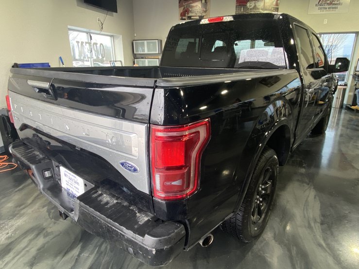 Used 2016 Ford F150 Platinum w/ Equipment Group 701A Luxury AWD/4WD image 8