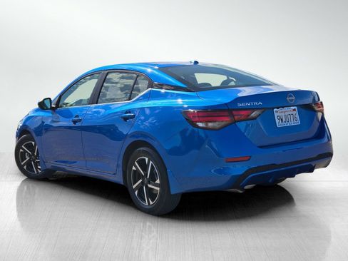 Used 2025 Nissan Sentra SV w/ All-Weather Package FWD image 9