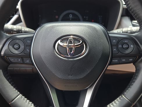 Used 2025 Toyota Corolla XSE FWD image 29