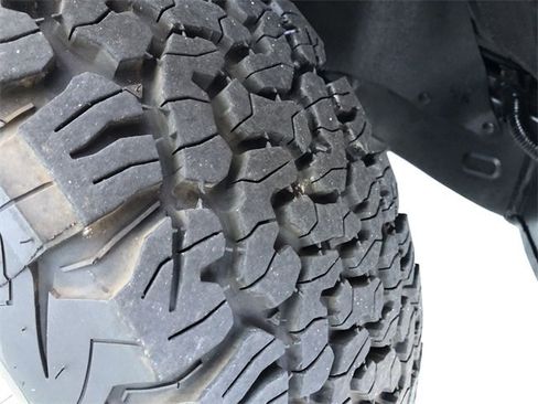 Used 2021 Toyota Tacoma TRD Sport image 12