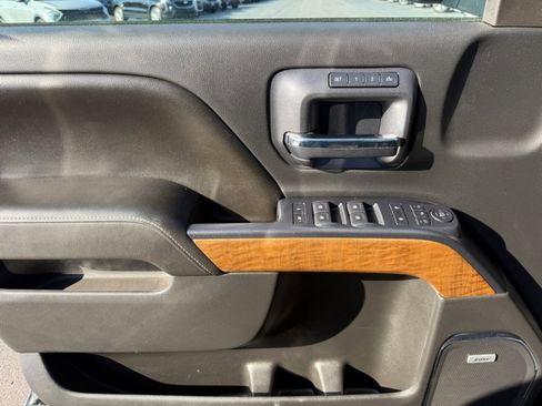 Used 2015 Chevrolet Silverado 1500 LTZ AWD/4WD image 34