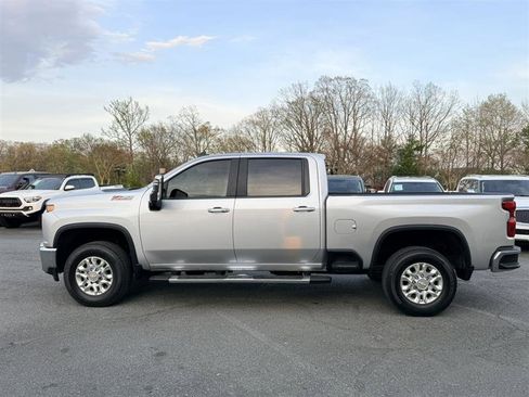 Used 2023 Chevrolet Silverado 2500 LT w/ Convenience Package AWD/4WD image 8