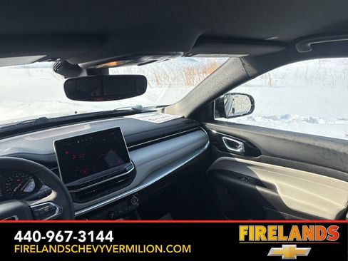 Used 2024 Jeep Compass Limited image 44