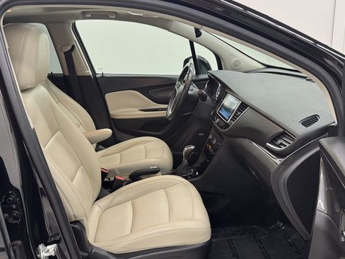Used 2017 Buick Encore Premium AWD/4WD image 27