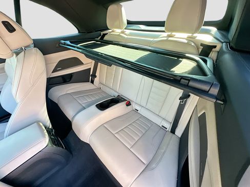 Used 2023 BMW 430i Convertible w/ M Sport Package image 25