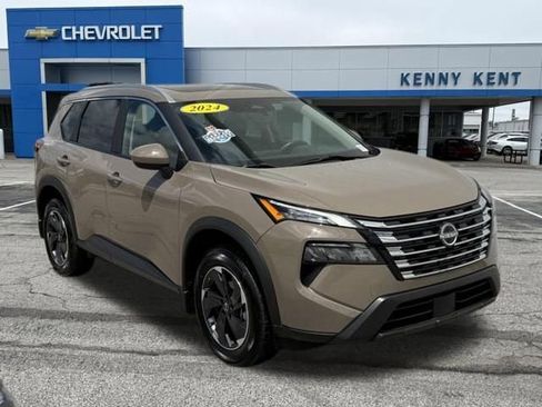 Used 2024 Nissan Rogue SV w/ SV Premium Package AWD/4WD image 1