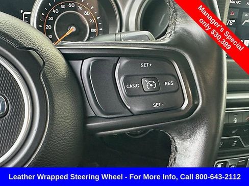 Used 2021 Jeep Gladiator Willys image 22