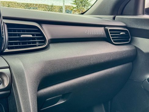 Used 2020 Hyundai Veloster Turbo image 29