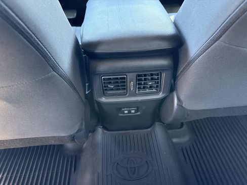 Used 2020 Toyota RAV4 XLE image 16