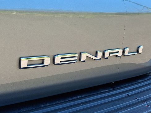 Certified 2023 GMC Yukon Denali Ultimate AWD/4WD image 36