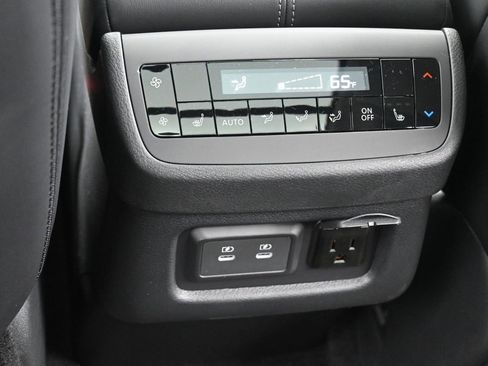 New 2026 Nissan Pathfinder Platinum image 15