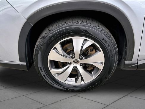 Used 2019 Subaru Ascent Premium AWD/4WD image 11
