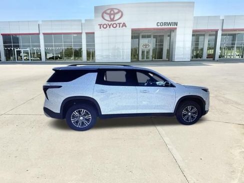 Used 2024 Chevrolet Traverse LT w/ LPO, Floor Liner Package FWD image 13