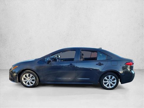 Used 2025 Toyota Corolla LE image 8