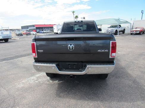 Used 2018 RAM 2500 Laramie w/ Convenience Group AWD/4WD image 7