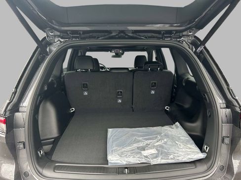 New 2025 Jeep Grand Cherokee Limited image 4