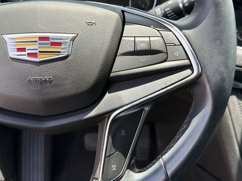 Used 2023 Cadillac XT5 Luxury FWD image 18